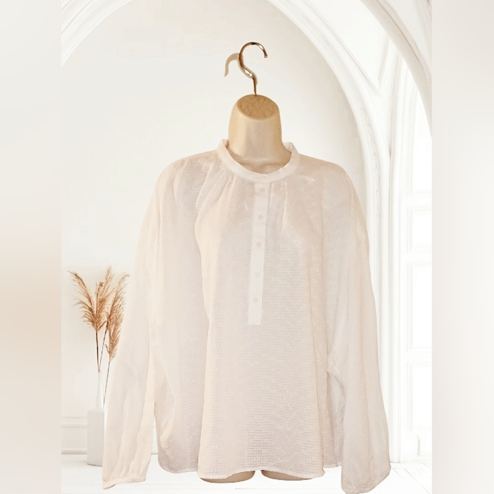 Universal Thread White Button Down Shirt Size XxL NWT